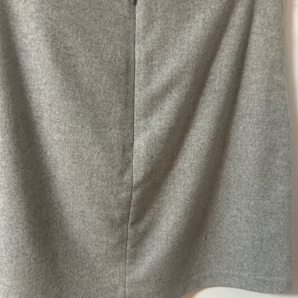 Aritzia Light Gray Wool Midi skirt - Picture 3 of 6